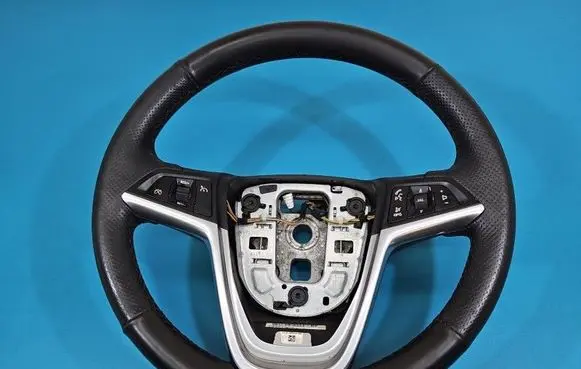 Opel Meriva B Steering wheel 13351023 IMPRK1609161