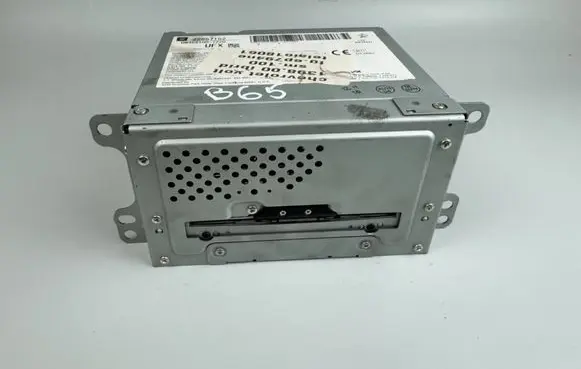Chevrolet Volt I Radio/CD/DVD/GPS head unit 22857152 DW4681007220