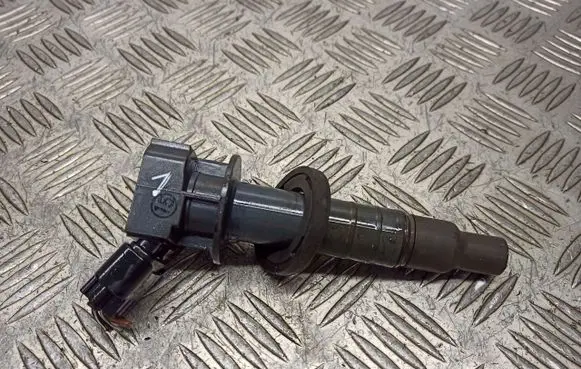 Toyota Corolla E120 E130 Spark distributor 90080-19019