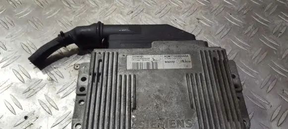 Renault Megane I Engine control unit/module 7700105157 hom7700864454