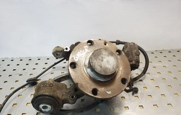 Audi A4 S4 B7 8E 8H Rear wheel hub 8E0505436BC