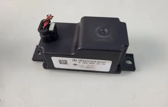 Mercedes-Benz GLC C253 Voltage converter/converter module A2059052809