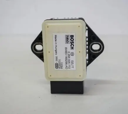 Jaguar XF X250 Acceleration sensor 8W8314B296AD
