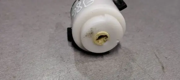 Volkswagen PASSAT B5.5 Ignition lock contact 4B0905849 BK704160200