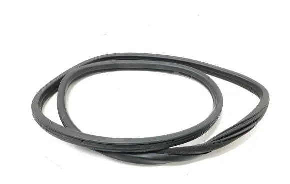 Citroen DS5 Rear door rubber seal (on body) 