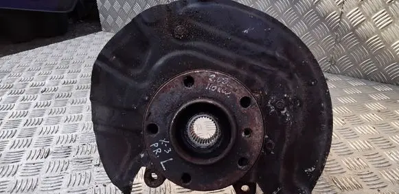 BMW X3 E83 Front wheel hub