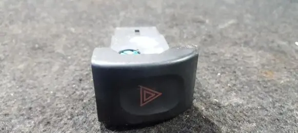Chevrolet Tacuma Hazard light switch