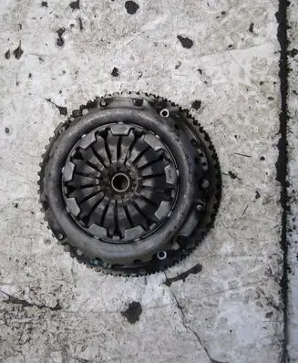 Nissan Micra K14 Clutch set kit 302101221R