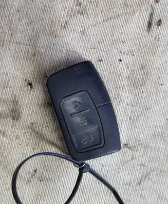 Ford Kuga I Ignition key/card