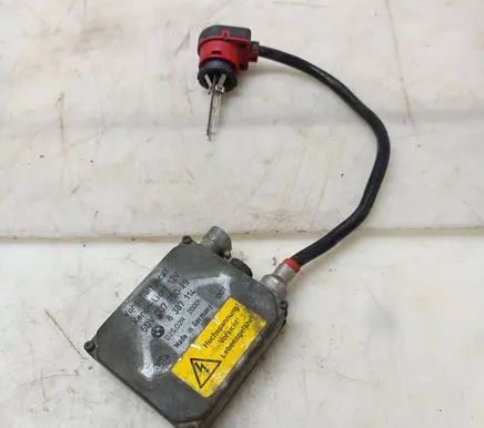 BMW 5 E39 Headlight ballast module Xenon 5DV00776029 D25D2K 8387114