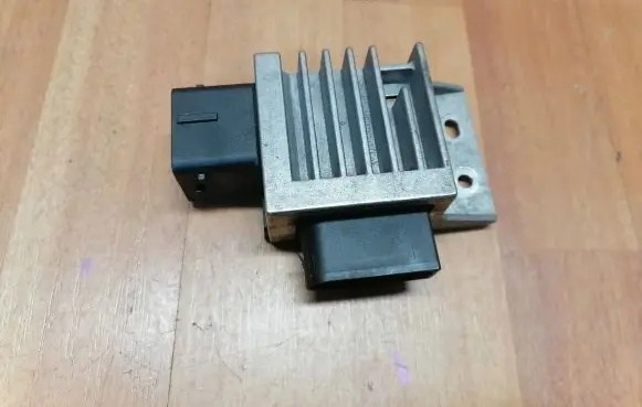 Renault Megane IV Glow plug pre-heat relay 271203982R 00086220 RCS3112