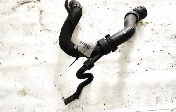Audi A6 S6 C5 4B Engine coolant pipe/hose