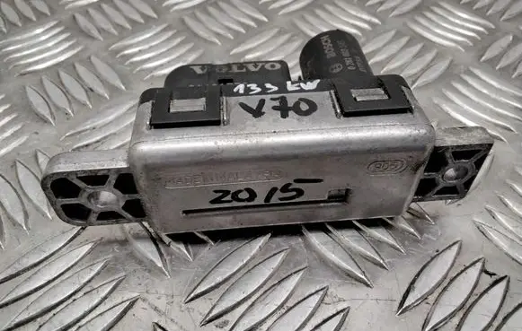 Volvo V70 Glow plug pre-heat relay 31431776 0281003145