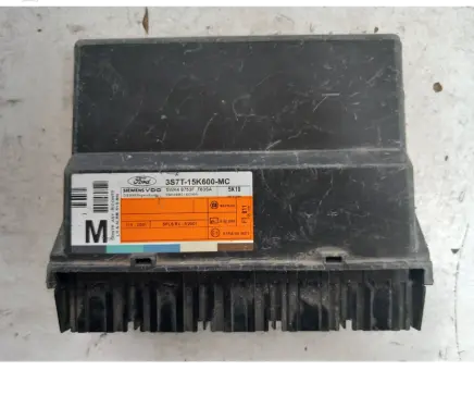 Ford Mondeo Mk III Comfort/convenience module 3S7T15K600MC
