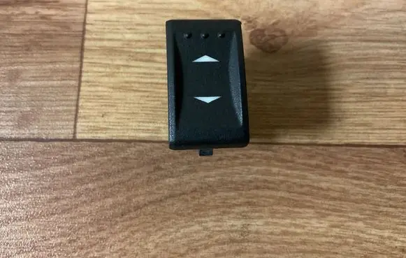 Ford Mondeo Mk III Electric window control switch 1S7T14529AB 03163201