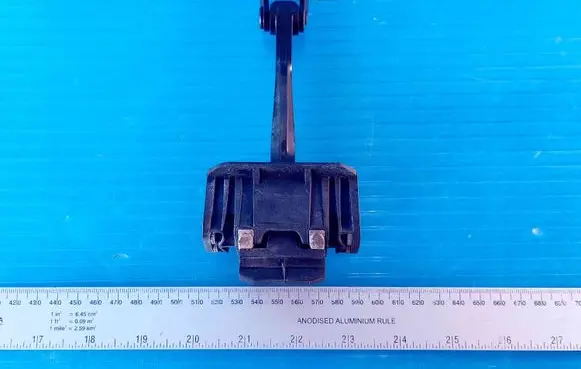 BMW 3 E90 E91 Front door check strap stopper 7176808