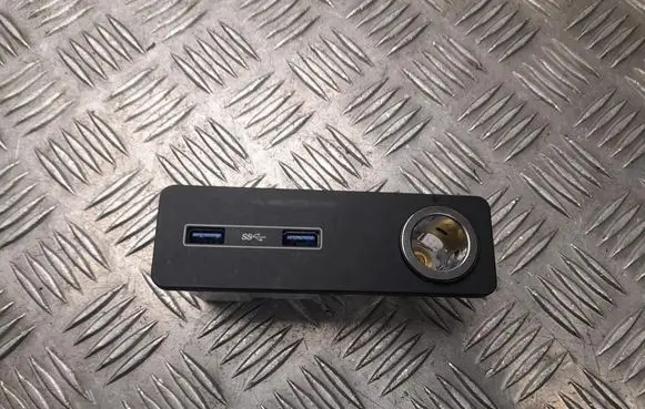 Land Rover Range Rover Sport L494 USB socket connector FW9319E110CA
