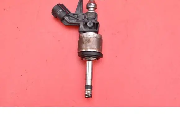 Suzuki Grand Vitara I Fuel injector 0261500754