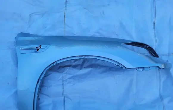 BMW X6 E71 Fender
