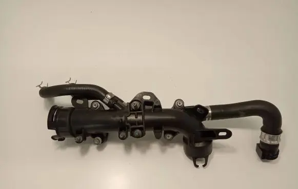 Peugeot 308 Coolant pipe/hose Z12002105