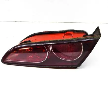 Tailgate rear/tail lights