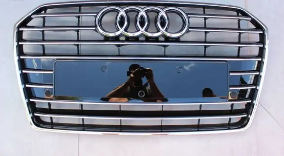 Audi A6 S6 C7 4G Front bumper upper radiator grill 4G0853651AE