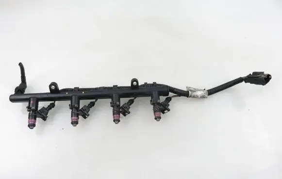 Renault Scenic II - Grand scenic II Fuel main line pipe ITGM60 H132259 8200135504