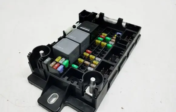 Jaguar E-Pace Relay mounting block J9C314N030AD