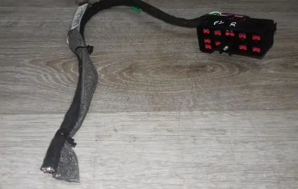 Volvo V70 Seat wiring loom 112417861