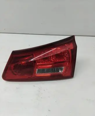 Lexus IS 220D-250-350 Tailgate rear/tail lights 1090037 00300 1184