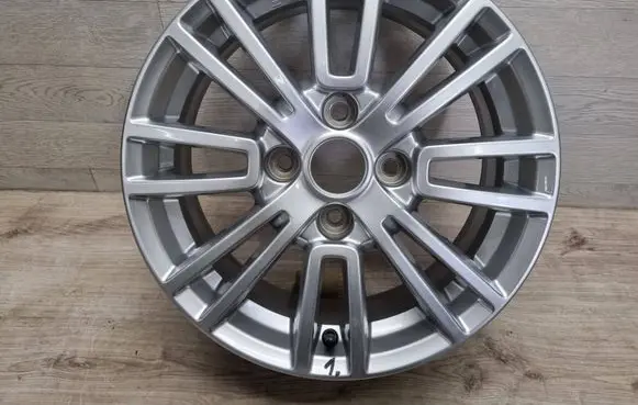 Mitsubishi Colt R16 alloy rim 4250A798
