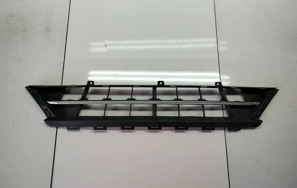 Front bumper lower grill
