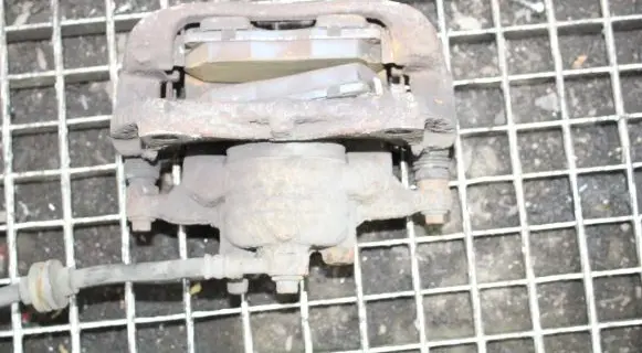 Chevrolet Orlando Front brake caliper