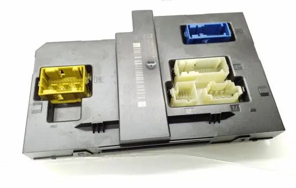 Mercedes-Benz C W204 SAM control unit A2045457201 A2045456332 A2044423400