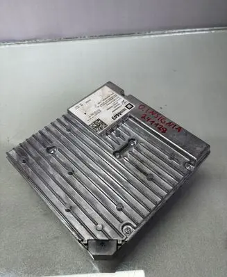 Opel Insignia B Sound amplifier 39204449