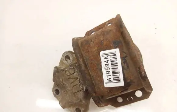 Peugeot Partner Engine mount bracket 