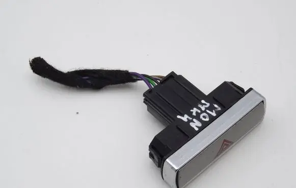 Ford Mondeo MK IV Hazard light switch 6M2T13A350AB