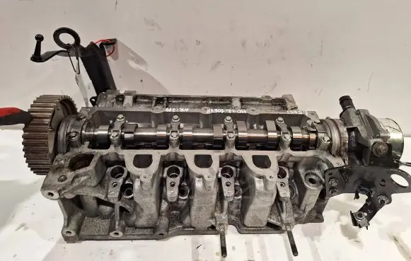 Renault Kangoo II Engine head 110421067R
