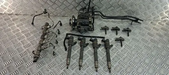 Hyundai i40 Fuel injection system set 0445110