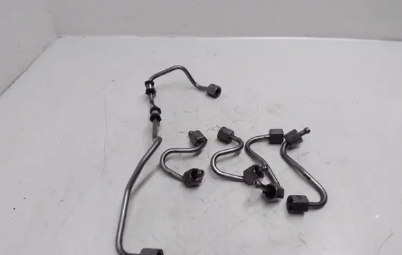 Mercedes-Benz C W205 Fuel injector supply line/pipe 