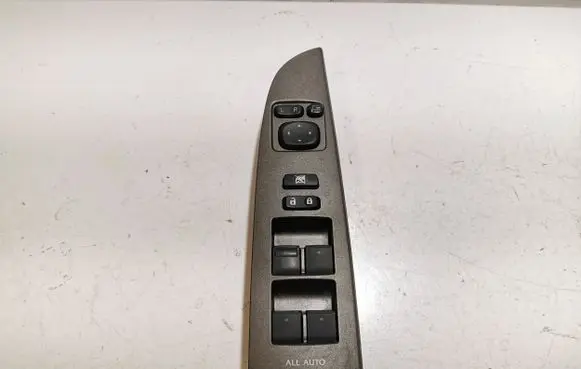 Lexus IS 220D-250-350 Electric window control switch 8404053180