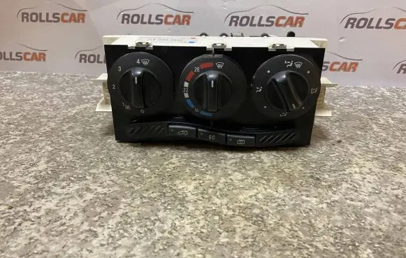 Mercedes-Benz A W168 Climate control unit 1688300485 Q143600