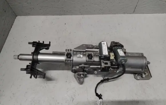 Steering wheel axle set