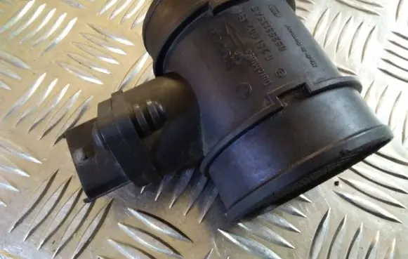 Chrysler Voyager Mass air flow meter 0281002451 05293155AB