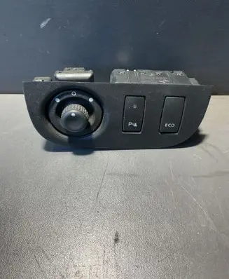 Dacia Logan II Wing mirror switch 684934791r