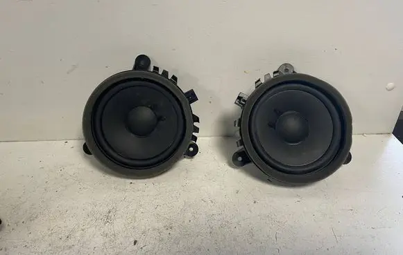 Volvo S60 Rear door speaker 30657445