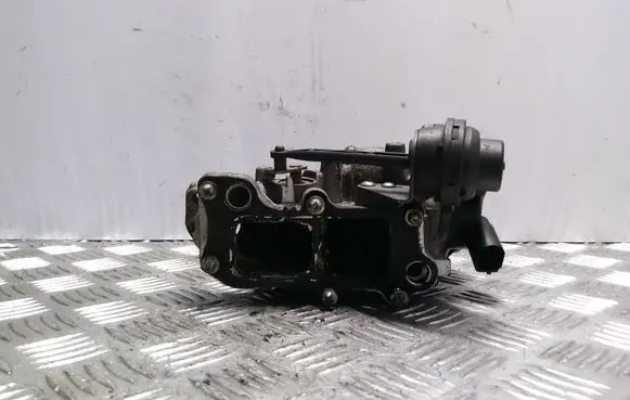 Audi A4 S4 B8 8K EGR valve 03L131512B 0321011612