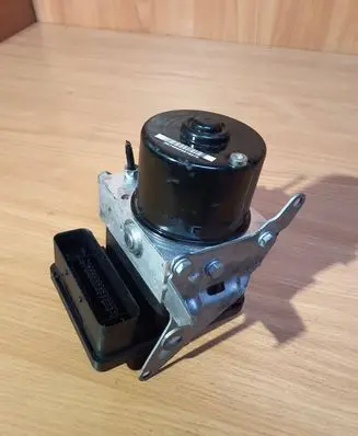 BMW 1 E81 E87 ABS Pump 6776056 6776055 00040401400