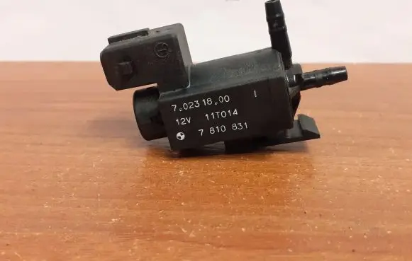 BMW 5 F10 F11 Turbo solenoid valve 7485 7810831
