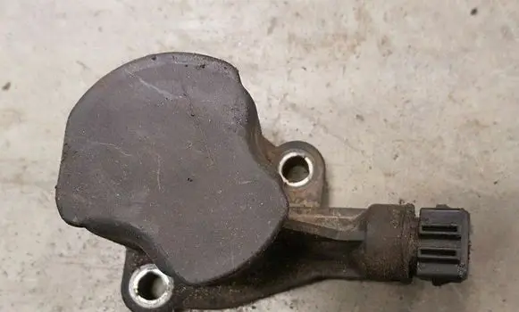 Volkswagen Corrado Reversing light switch sensor 02A945413B